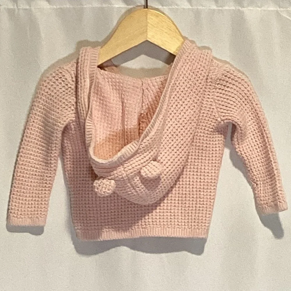 94. Carter’s Baby Girl Pink Crochet Sweater 6mo Hooded